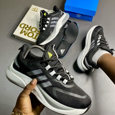 Adidas Sneakers